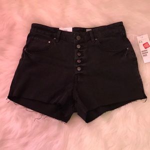 H&M BLACK DENIM SHORTS